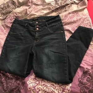 Dark wash skinny jeans